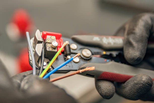Best Local Electrician Companies  in Louisville, NE